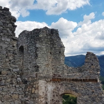 hrad-strecno-bastiony