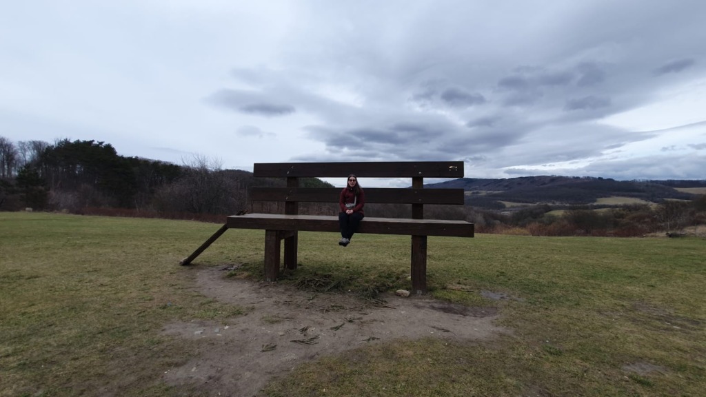 Veľká lavička pri Skýcove